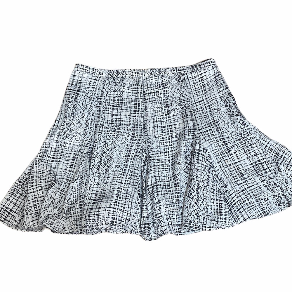 Like New Townsen Skater Skirt Sz S
